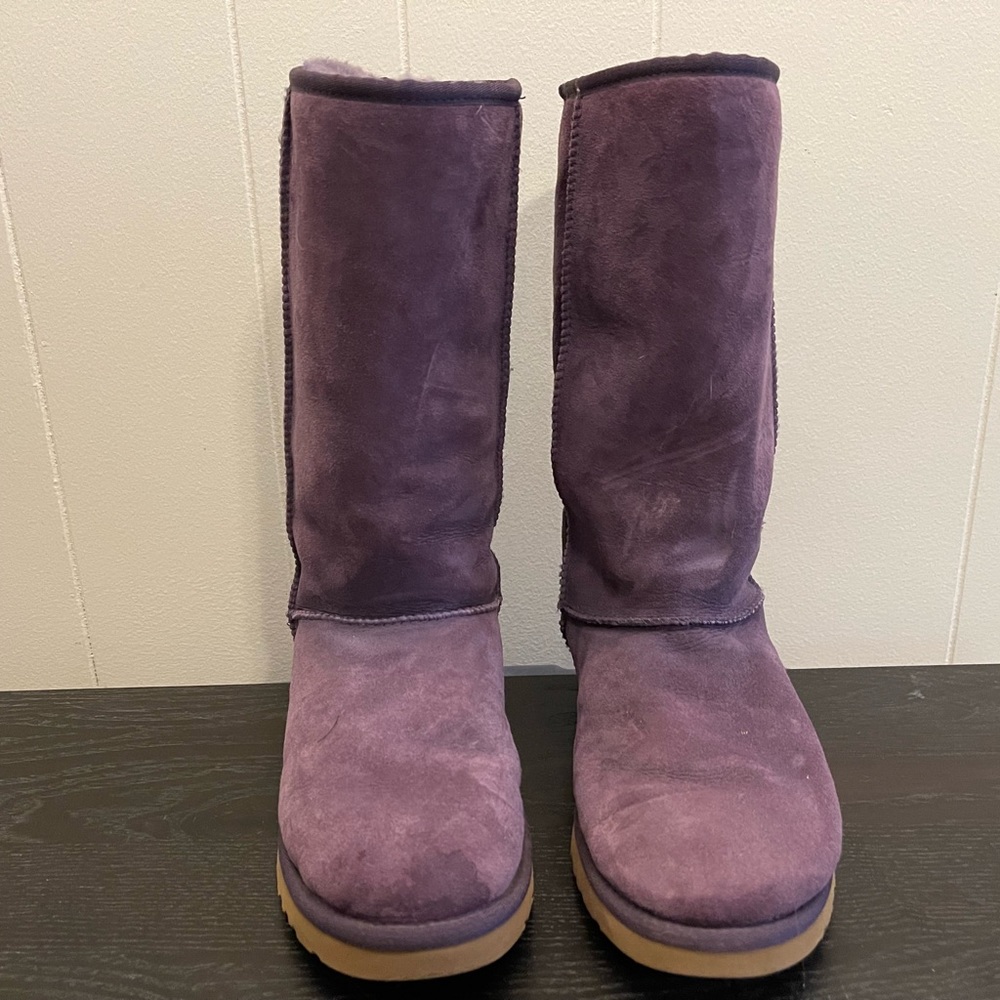 Tall dusty purple Uggs women’s size 9